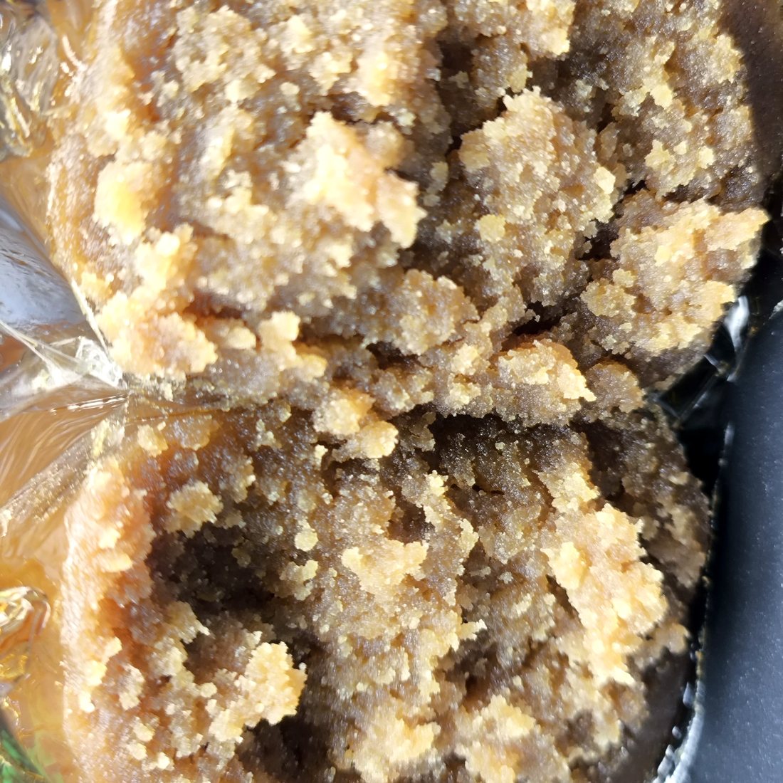 Detalle de la textura interior de Peanut Butter 50% CBD